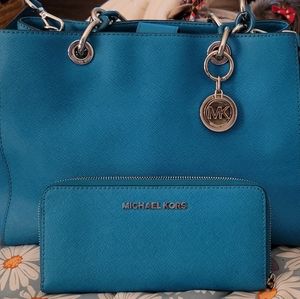 Michael Kors Cynthia Purse and Wallet Set